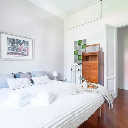 Roomy Central Flat With Garage - Porta Romana Milan Exterior photo